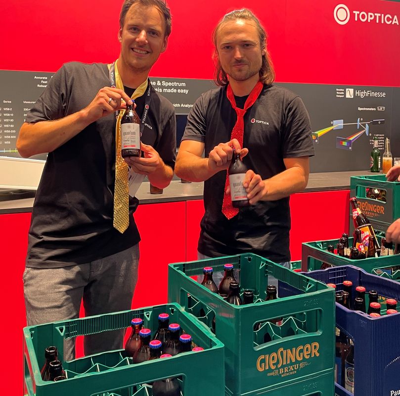 Quantum entangled beer for thirsty physicists. The booth party was again a great success! Image: TOPTICA